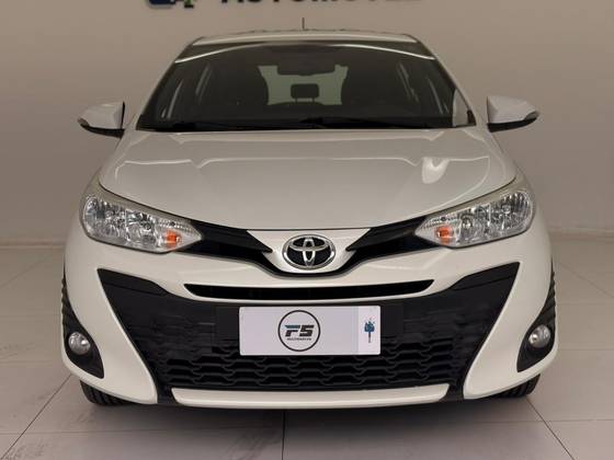 TOYOTA YARIS 1.3 16V FLEX XL MANUAL TOYOTA YARIS 1.3 16V FLEX XL MANUAL